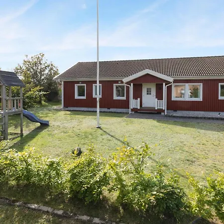 3 Bedroom Awesome In Dom wakacyjny