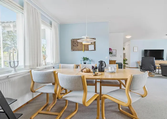 Dom wakacyjny 3 Bedroom Awesome In Glesborg