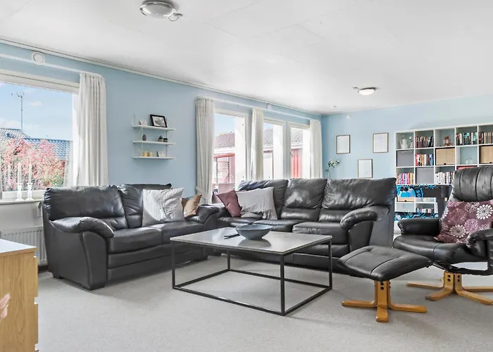 3 Bedroom Awesome In