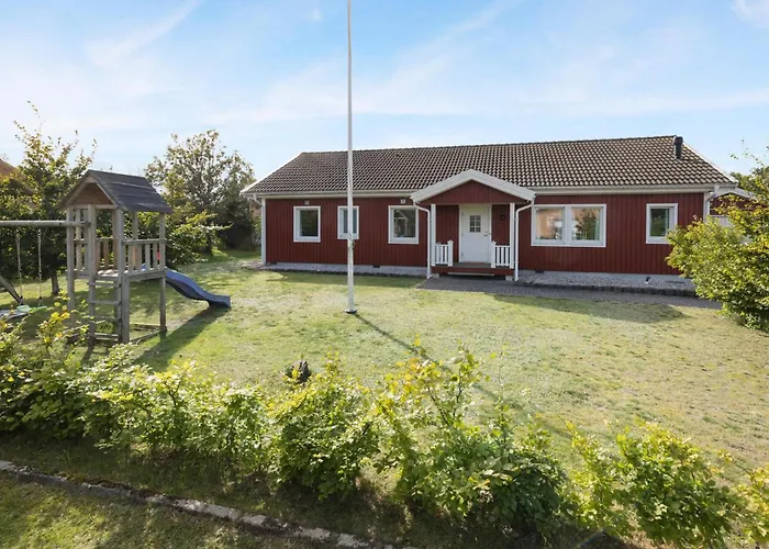 3 Bedroom Awesome In Dom wakacyjny