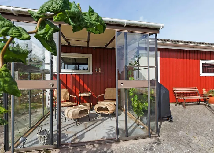 3 Bedroom Awesome In Dom wakacyjny Glesborg
